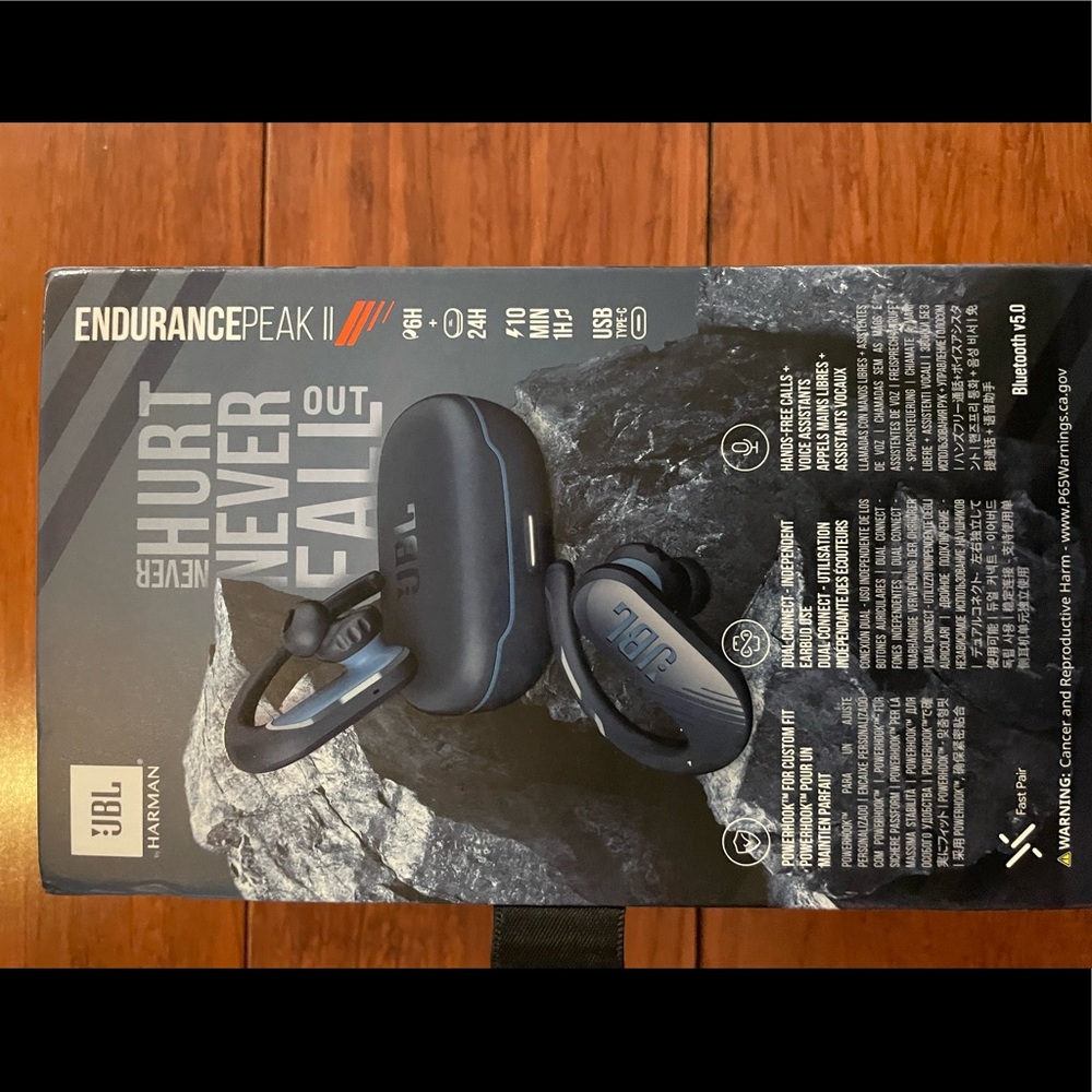 Endurance Peak Wireless Headphones.  NWT